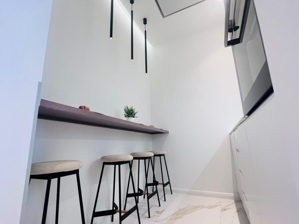 Zeus Design Apartment Schlosspark Schoenbrunn Viena Exterior foto