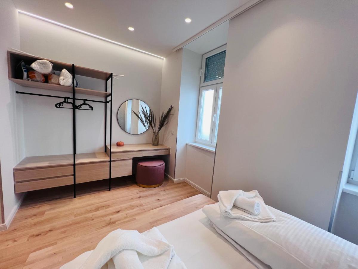Zeus Design Apartment Schlosspark Schoenbrunn Viena Exterior foto